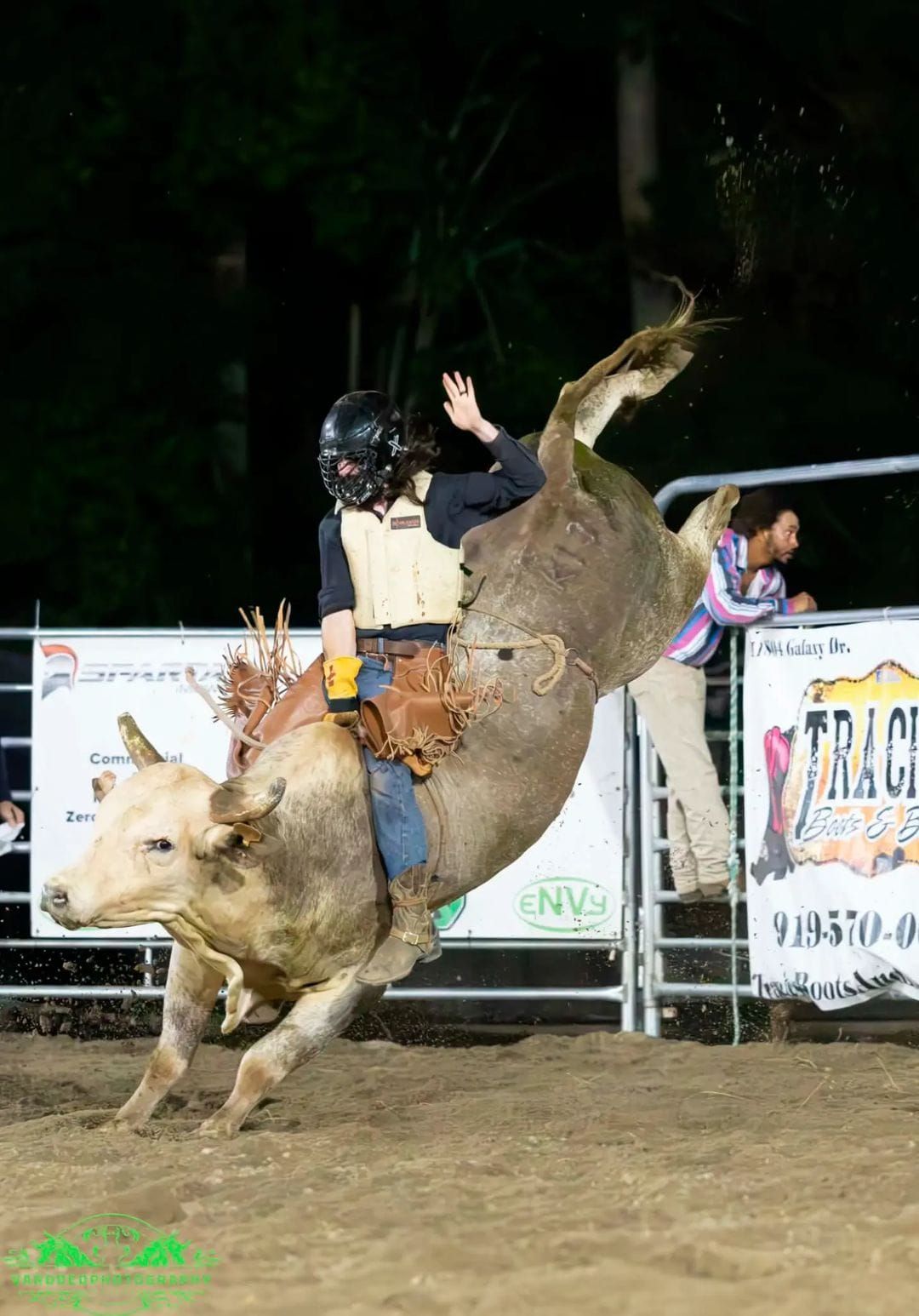 Alexander Lovelady bull riding